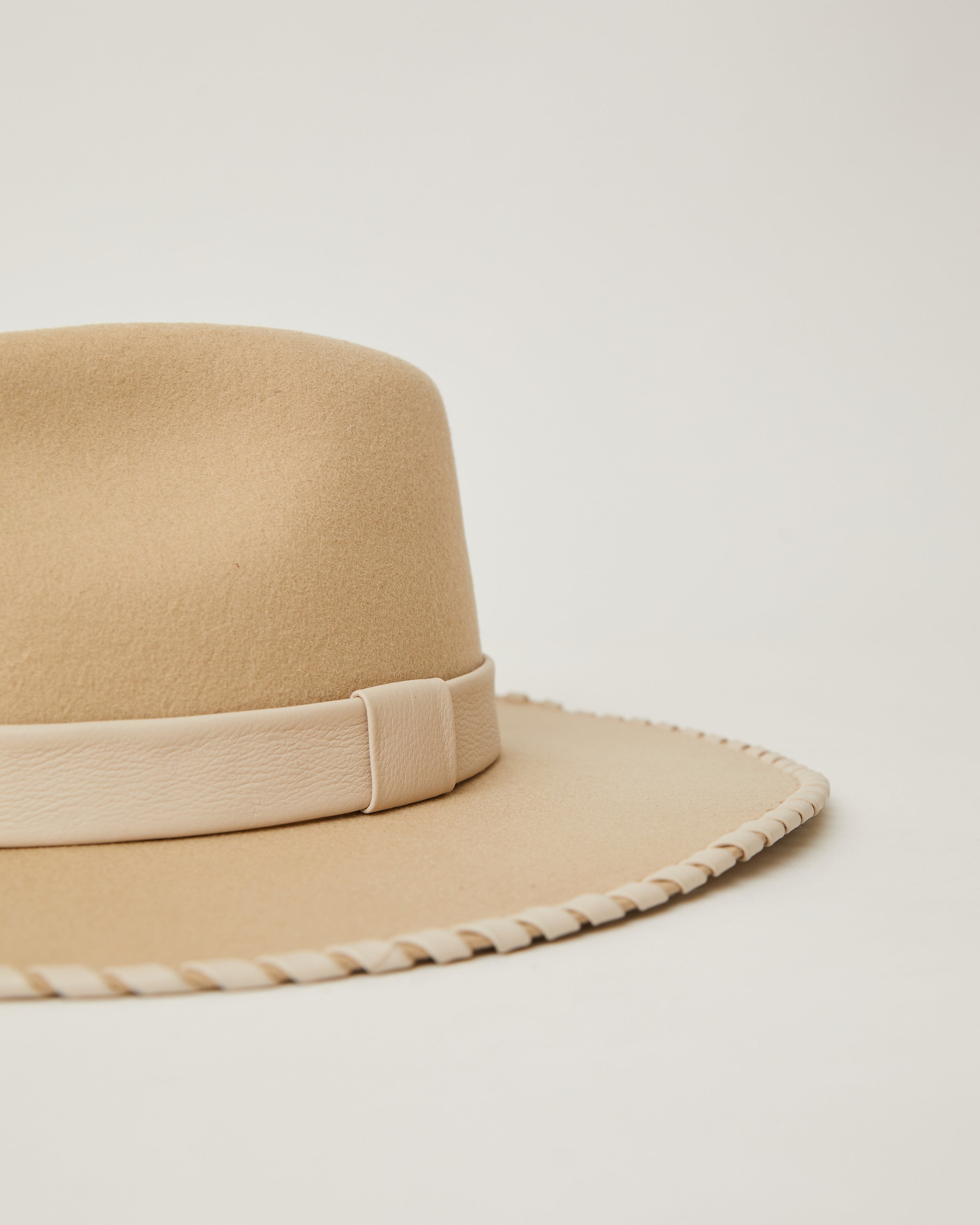 Luna Oatmeal Off White Wool leather strap wide brim hat