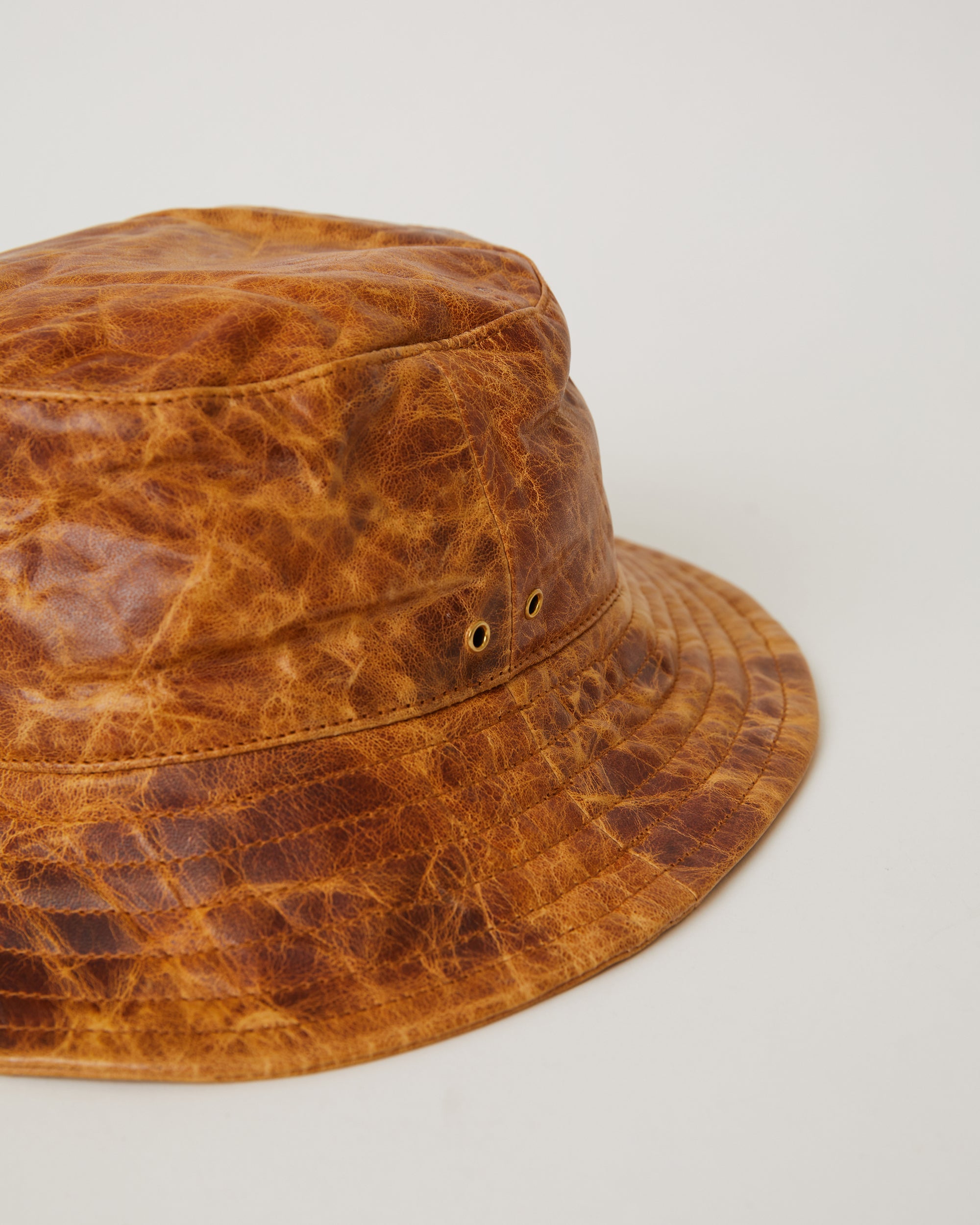 CALI LEATHER BUCKET HAT WASHED (FINAL SALE)